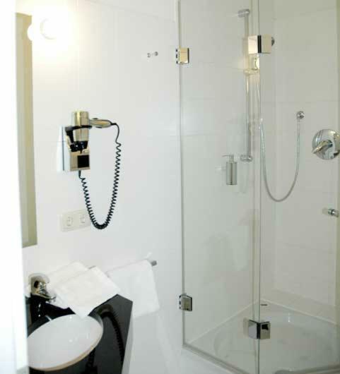 Hotel Goldenes Kreuz *